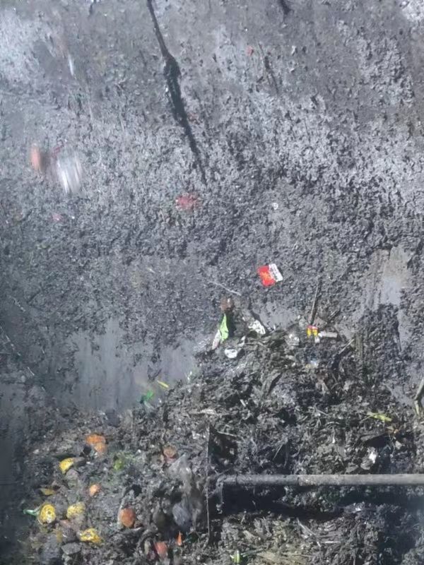 塘厦镇污水池清理